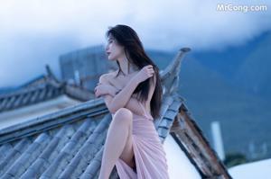 Jiu Shi A Zhu A (就是阿朱啊): The Roof (105 photos )